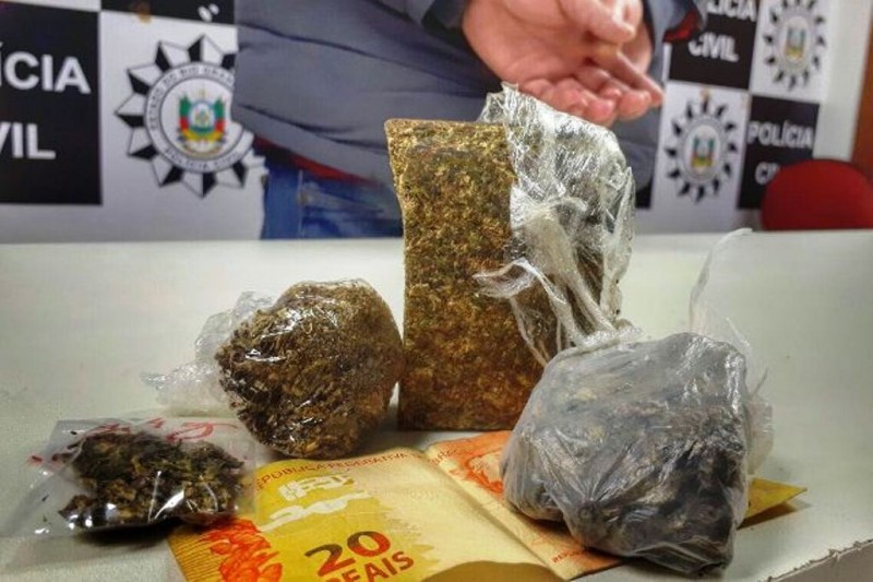 Polícia Civil prende homem em flagrante por tráfico de drogas em Novo