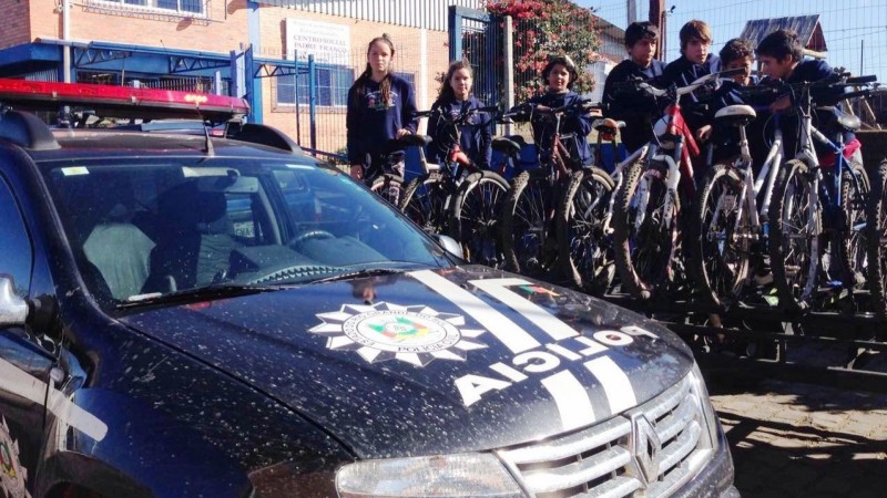 Ao todo, são dez bicicletas em plenas condições de uso, doadas para o Centro Social Padre Franco, que realiza trabalho social com crianças e adolescentes.