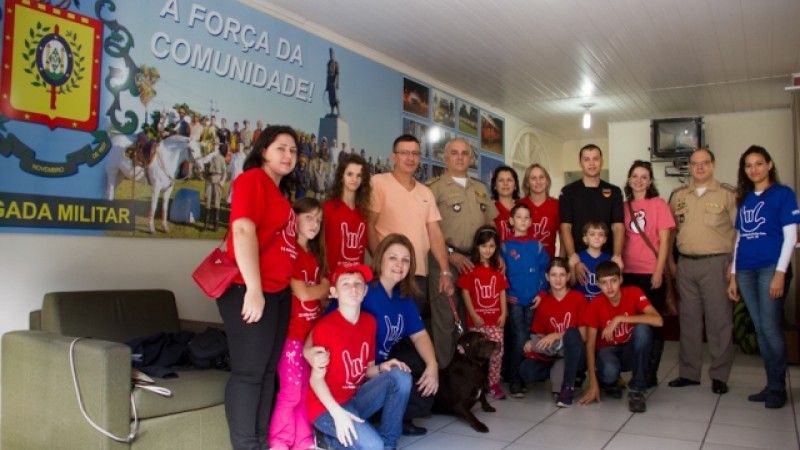 O projeto está em execução pela Brigada Militar desde 2010 e atende aos interesses da escola em proporcionar uma atividade diferenciada para os seus alunos visando a melhorar a autoestima e a integração com o meio em que vivem
