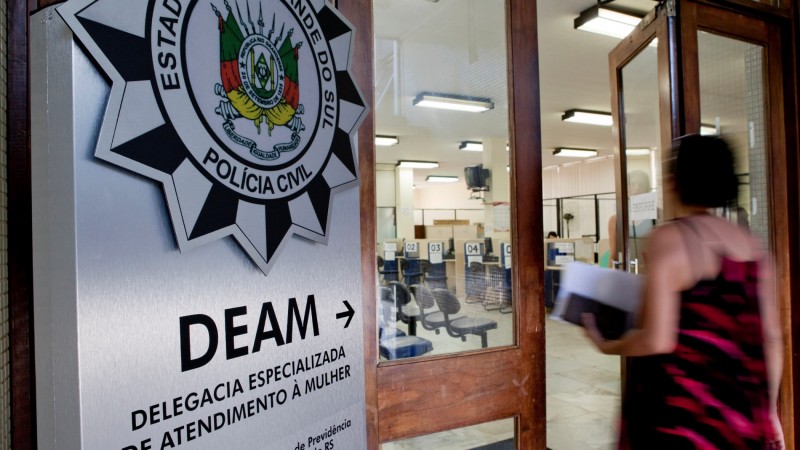 Em todo o Estado, já existem 16 especializadas de atendimento à mulher