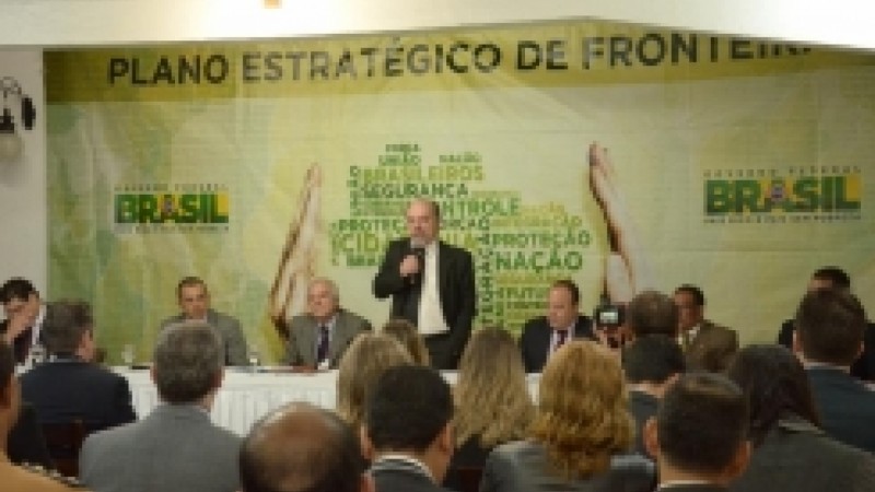 Airton Michels abriu o seminário que prossegue até o dia 25