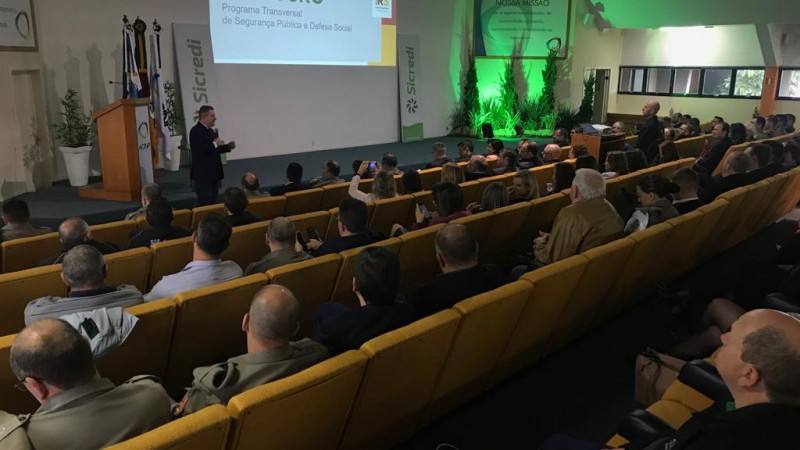 Vice-governador apresenta programa RS Seguro e números no 2º Fórum de Segurança Pública Sicredi Pioneira