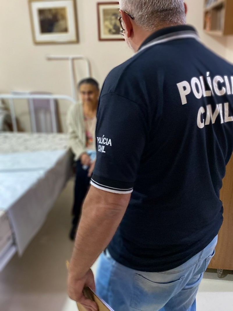 A foto mostra ações durante a operação