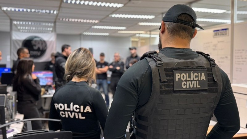 Agentes da Polícia Civil se preparam para a operação