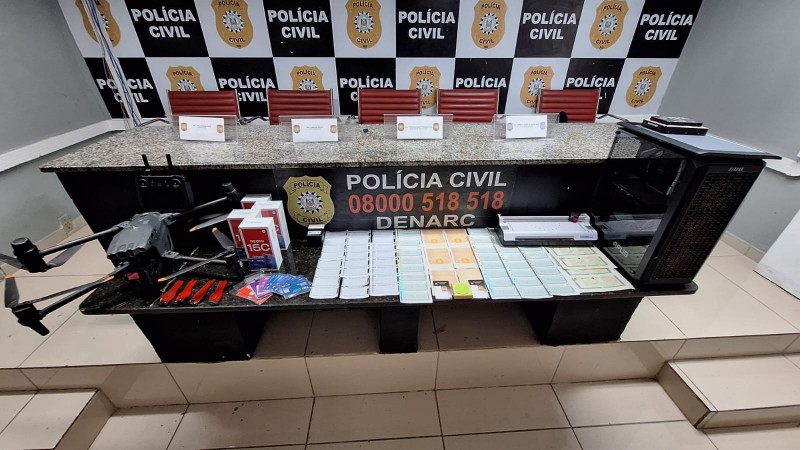 Na imagem aparecem as apreens&otilde;es